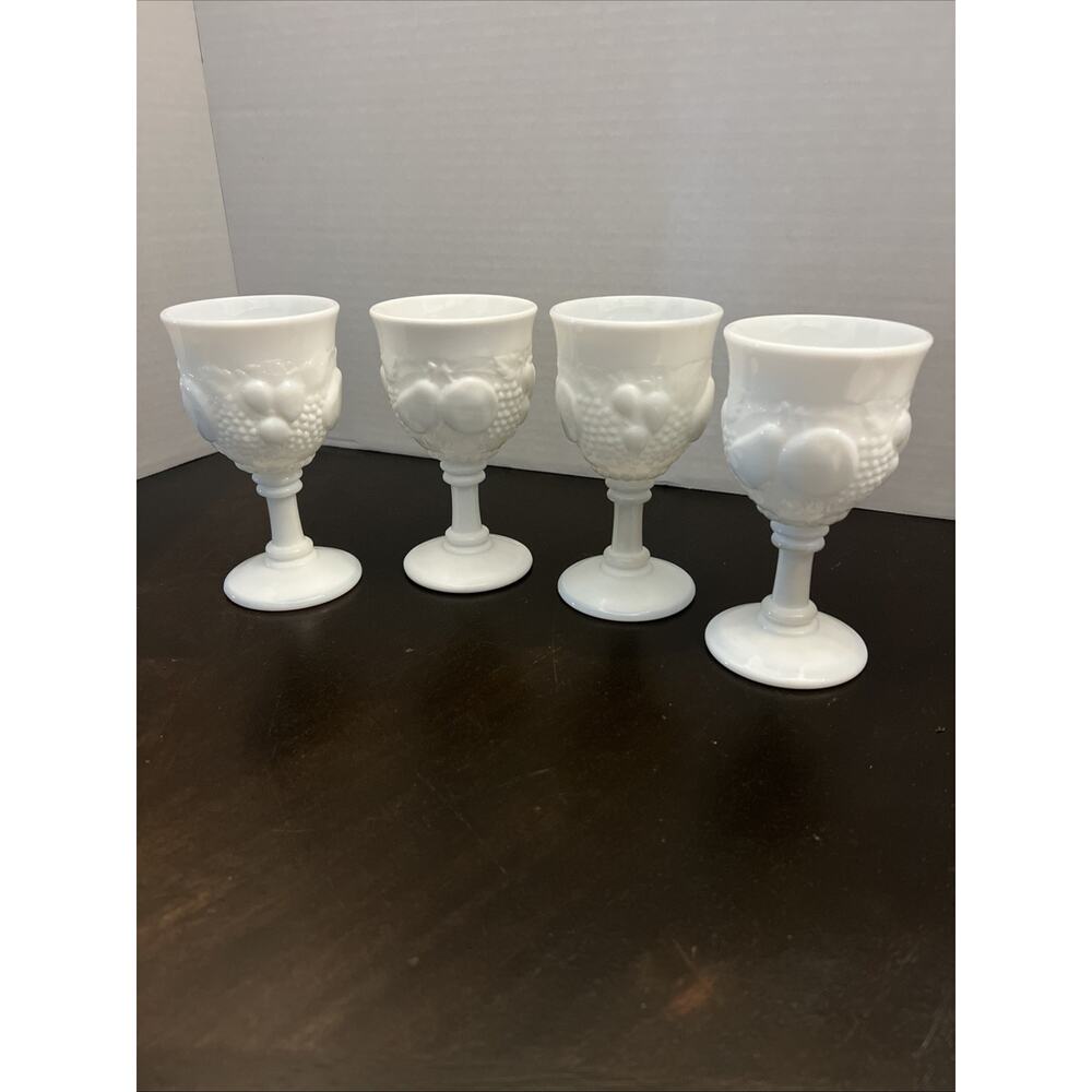 Vintage Westmoreland White Milk Glass Della Robbia Footed Goblet’s. Set Of 4